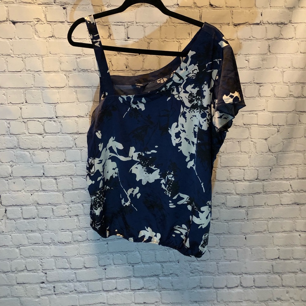 One shoulder blouse